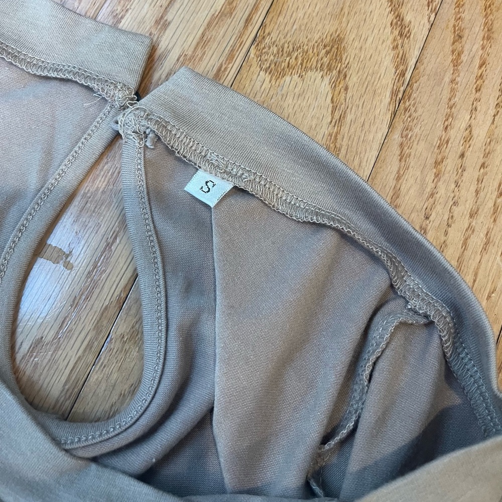 Beige size small long sleeve jumpsuit - Picture 3 of 3